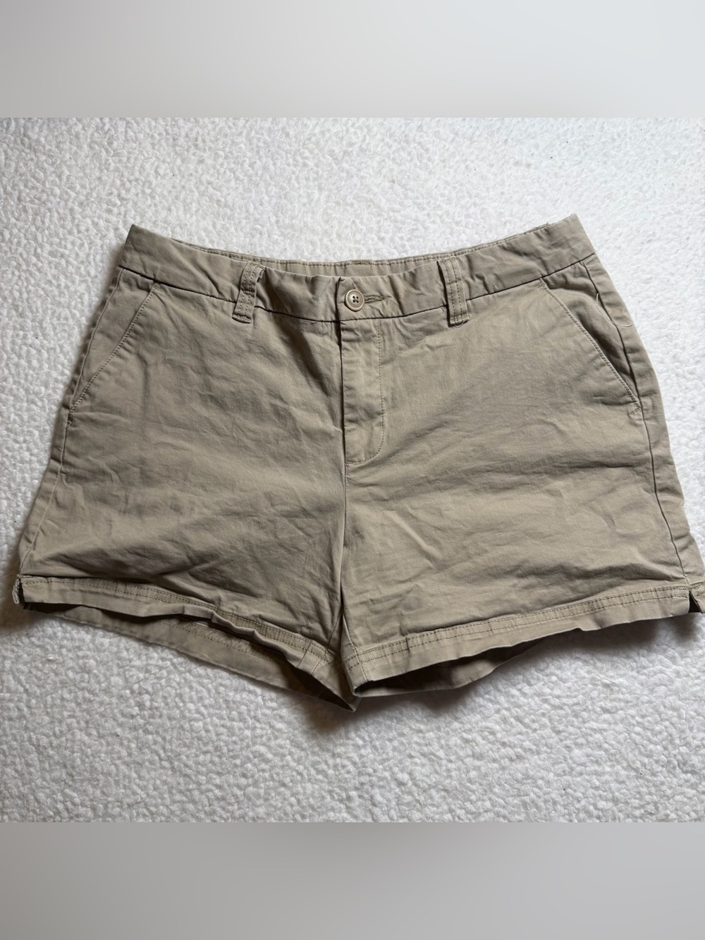 Magellan Outdoors Tan Women's Bermuda Shorts